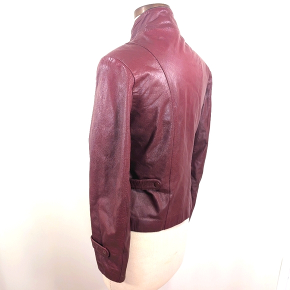 Vintage burgundy leather zip up jacket W straps at waist & cuffs. Medium - Picture 6 of 16